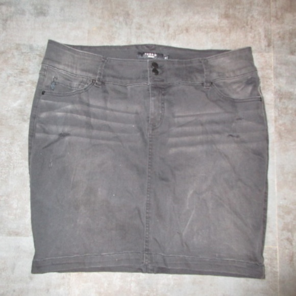 torrid Dresses & Skirts - torrid charcoal distressed jean skirt sz 18